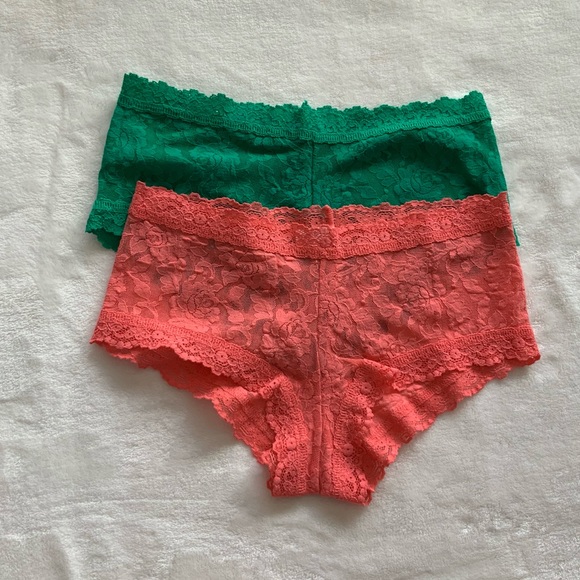 (2) Hanky Panky Signature Lace Boyshorts